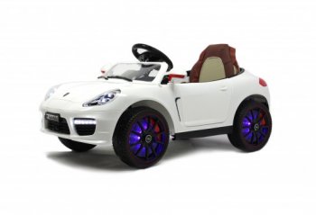 Детский электромобиль Rivertoys Porsche Panamera A444AA Белый
